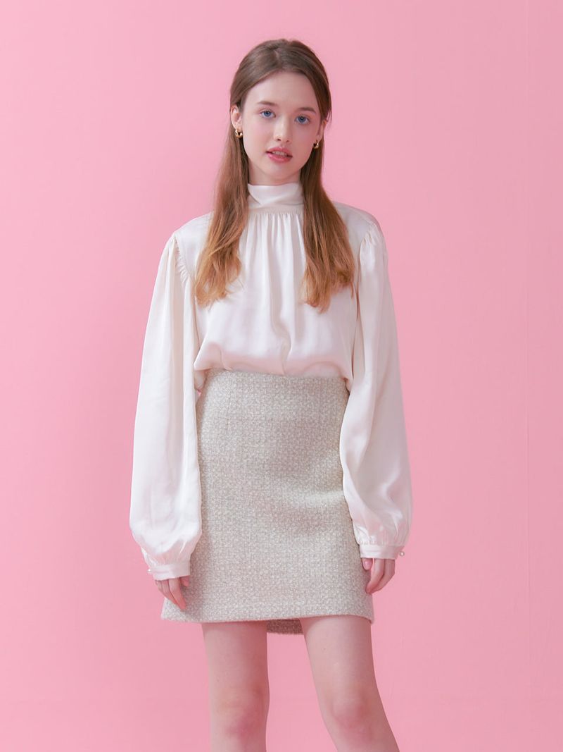 vem.ver(ベムバー)の「BACK TIE BLOUSE_CREAM(Tops)」