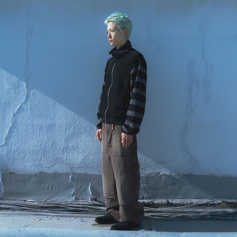 Stripe knit zip-up jacket / Black