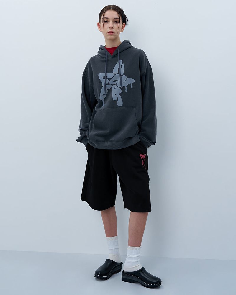 MELTING STAR LOGO PIGMENT HOODIE-CHARCOAL