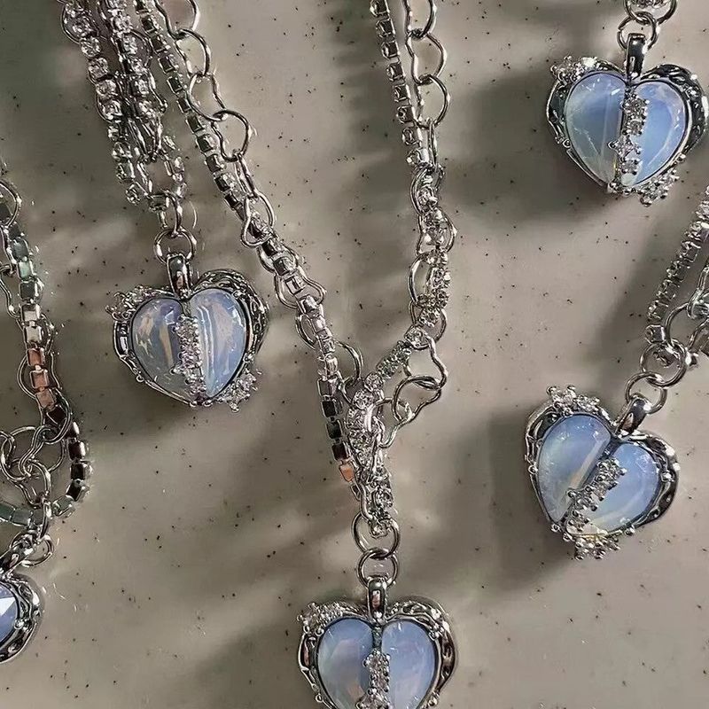 MÜCE（ミュセ）の「0064 [IVE WONYOUNG, REDVELVET PICK] Opal heart rhinestone necklace（Accessories）」