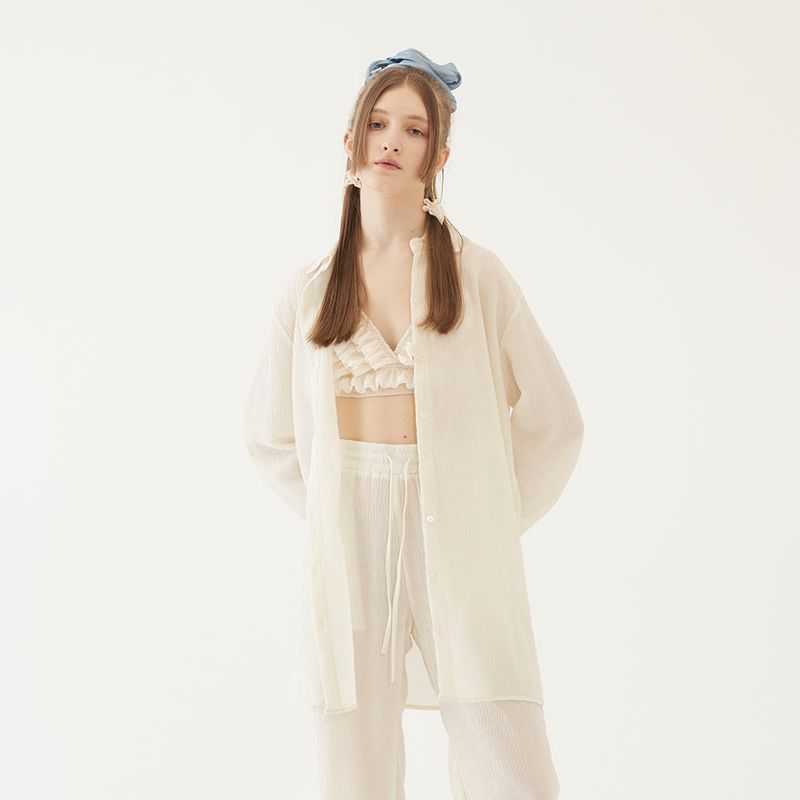 TMO BY 13MONTH(ティーエムオーバイサーティーンマンス)の「OVERSIZED PLEATS SHIRTS (IVORY)(Tops)」