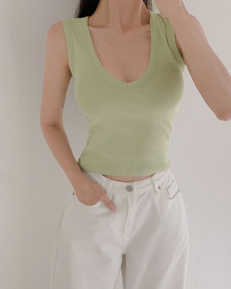 Neff V-neck sleeveless
