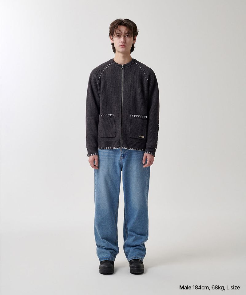 スティッチジップアップニット