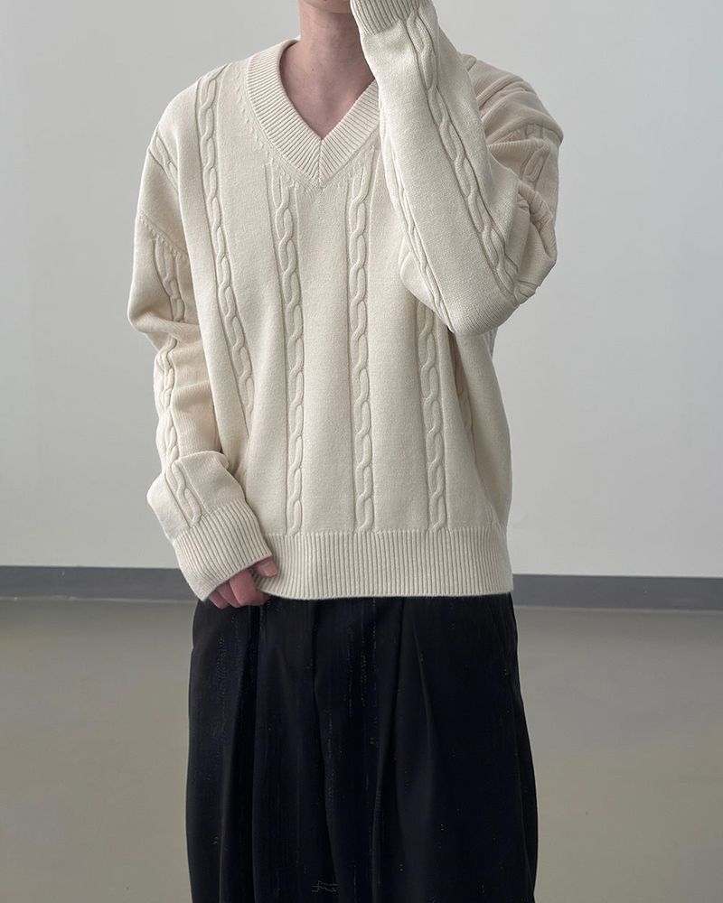 Melter Semi-Cropped Cable V-Neck Knit