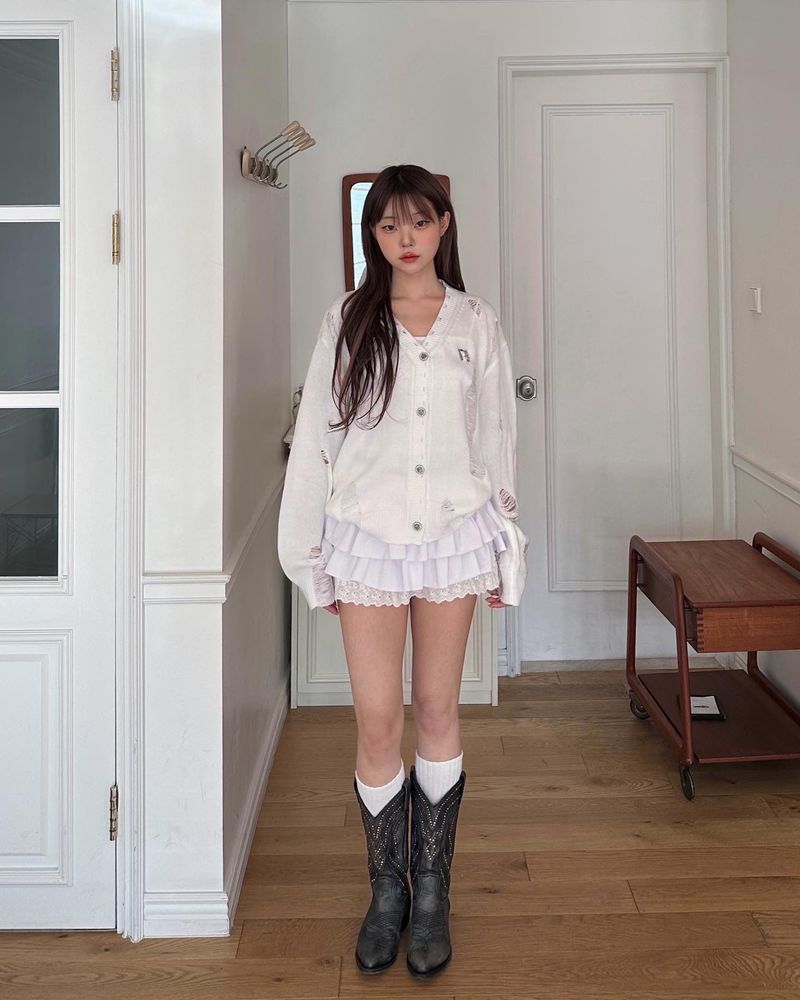NEWALRIN（ニューアリン）の「Bloom emblem demage Knit Cardigan（Tops）」