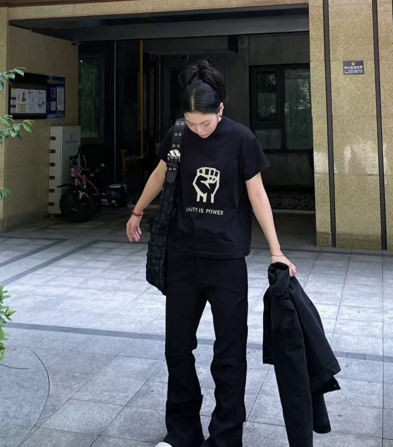 UNITY Fashion Simple Short Sleeve Black