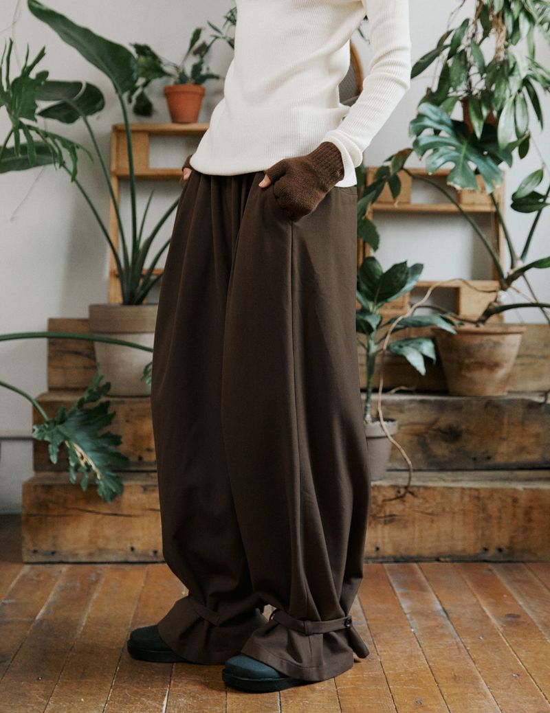 unisex strap balloon pants brown