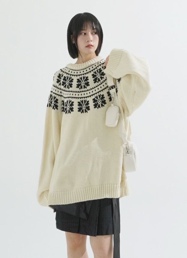 Nordic snow flake knit