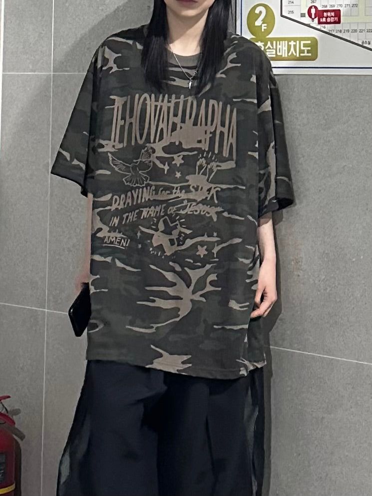 camo graphic t-shirt