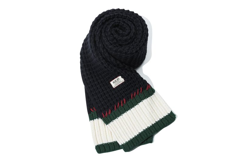 CLASSIC HAND STITCH MUFFLER