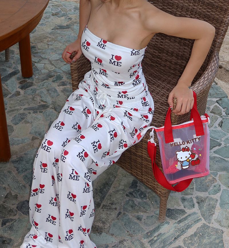 Apple Summer Mash Tote & Cross Beach Bag