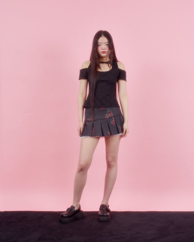 ROSE HALTER BLOUSE [BLACK]