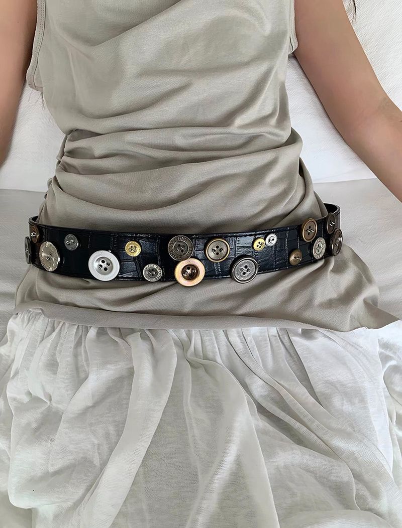 Button@leather belt