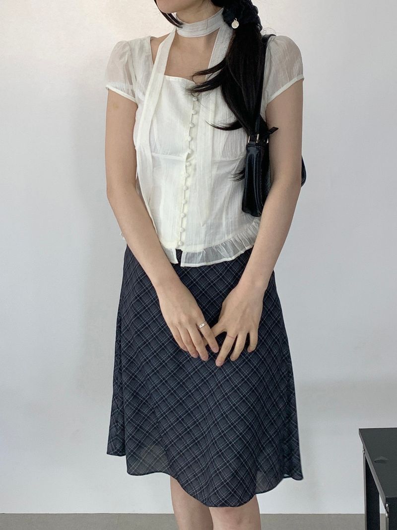 Rivenne Tie Short Sleeve Blouse