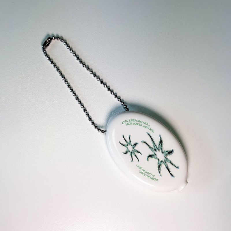 BORN IN CODE NTP-4 Coin Wallet Keyring (White)