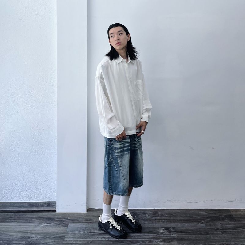 Airy Curve Relaxed Shirt
