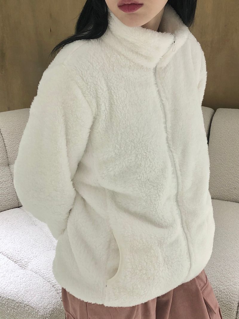 Fluffy fleece zip-up jacket