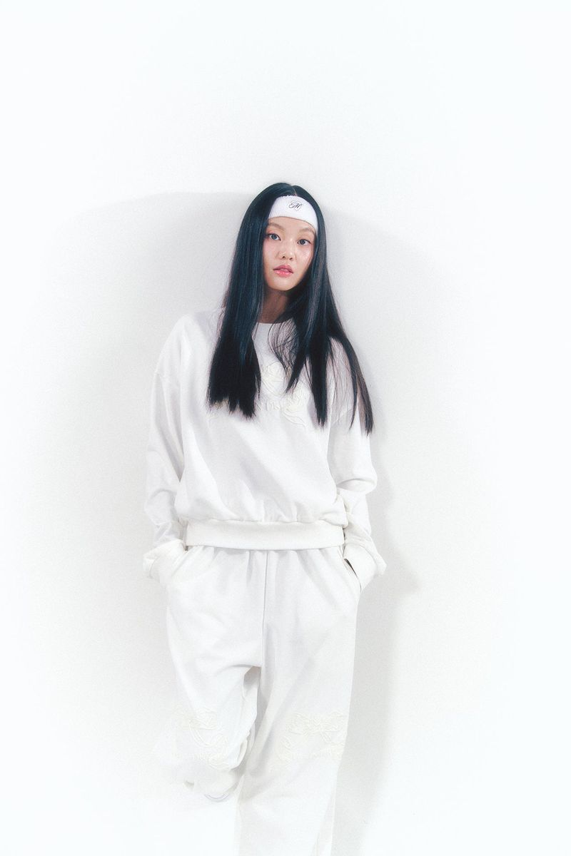 Point Ribbon Sweatshirt White