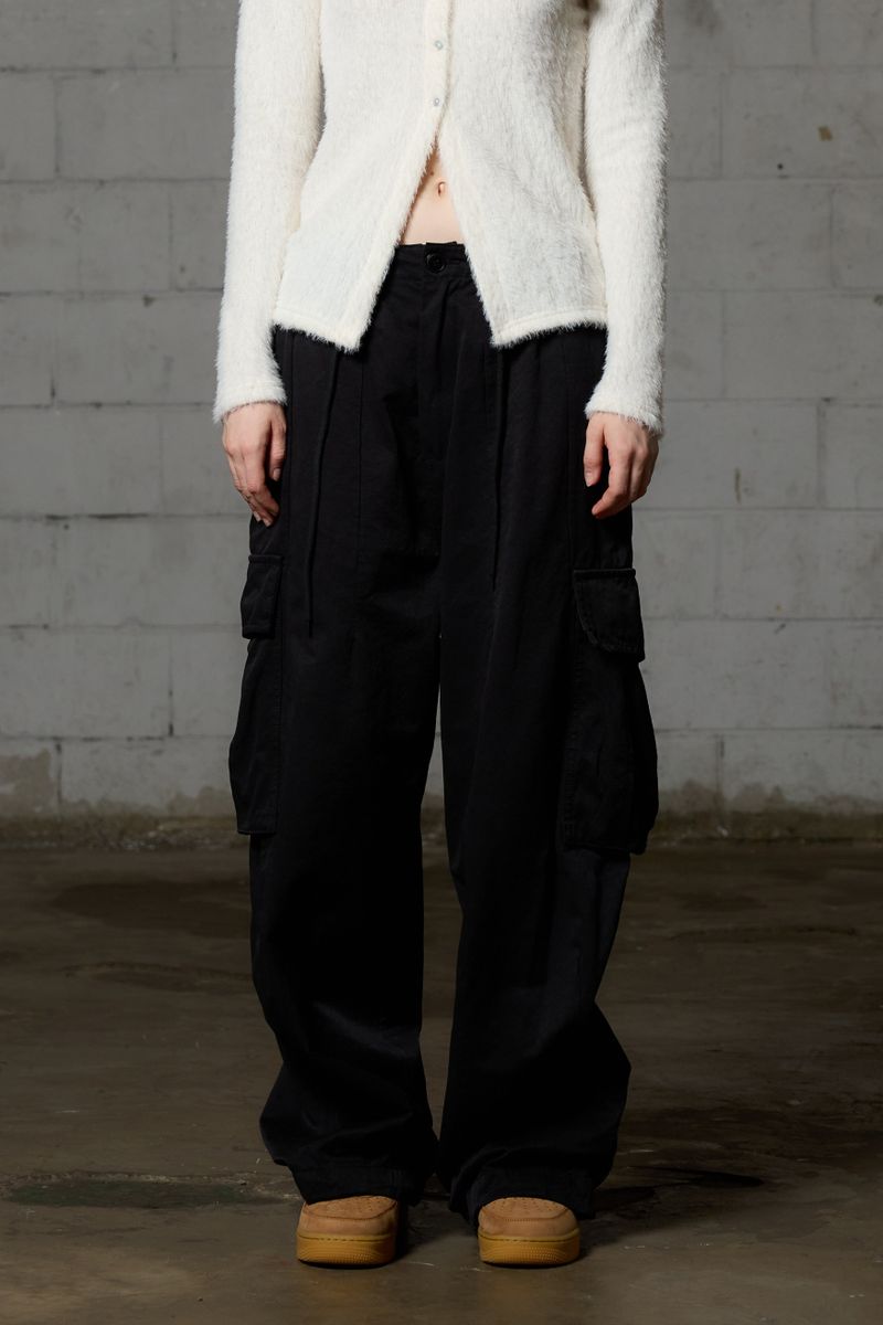ARIKIM（アリキム）の「ARO WIDE CAGO PANTS / BLACK（Pants）」