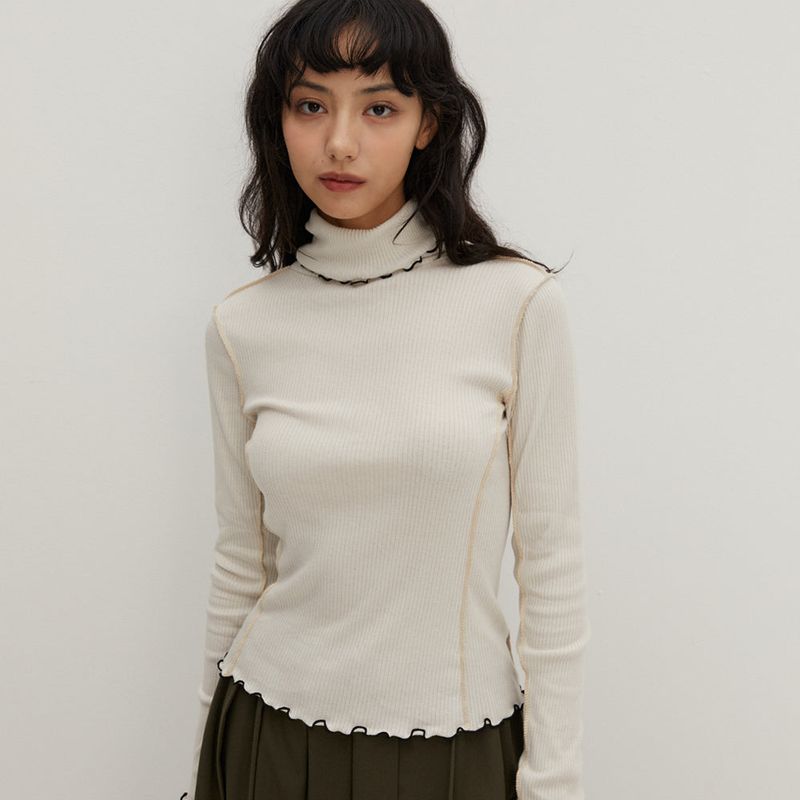 Contrast Interlock Turtle Neck T/Shirts Beige