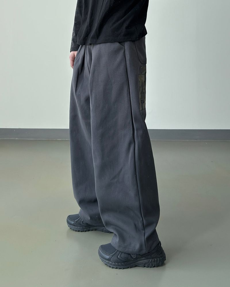UA カモパッチワイドスウェットパンツ