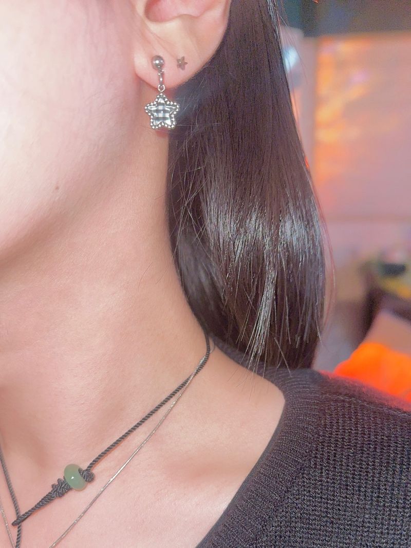 Black check star earring