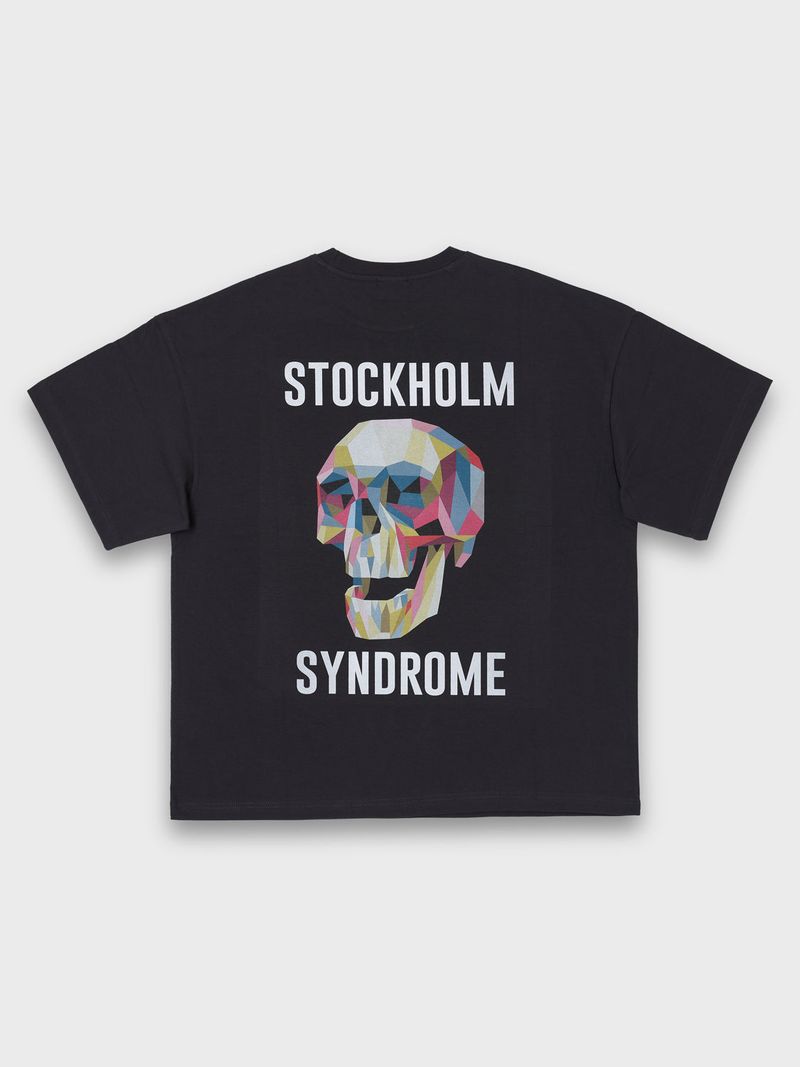 stockholm syndrome（ストックホルムシンドローム）の「STHLMSNDRM スカルTシャツ - チャコール（トップス）」