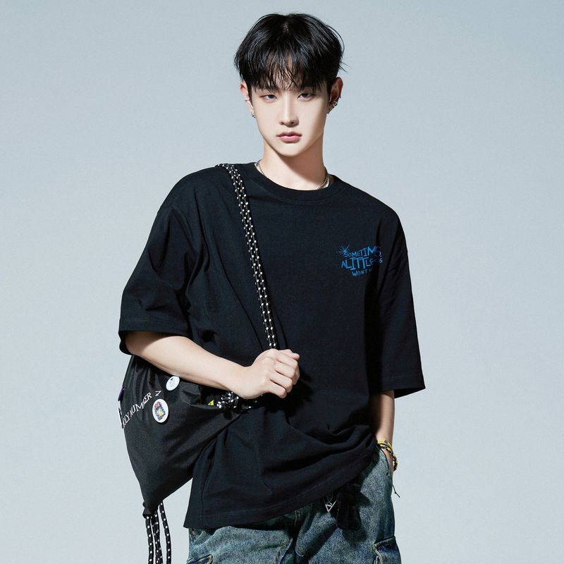 HOLYNUMBER7 X DKZ BLACK BAG_ADDITIONAL BADGES