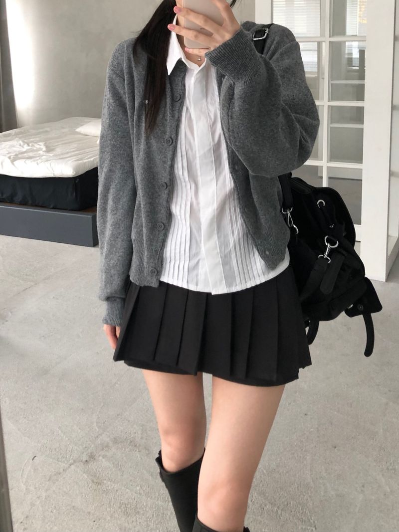 Ray Pintuck Shirt (one color)