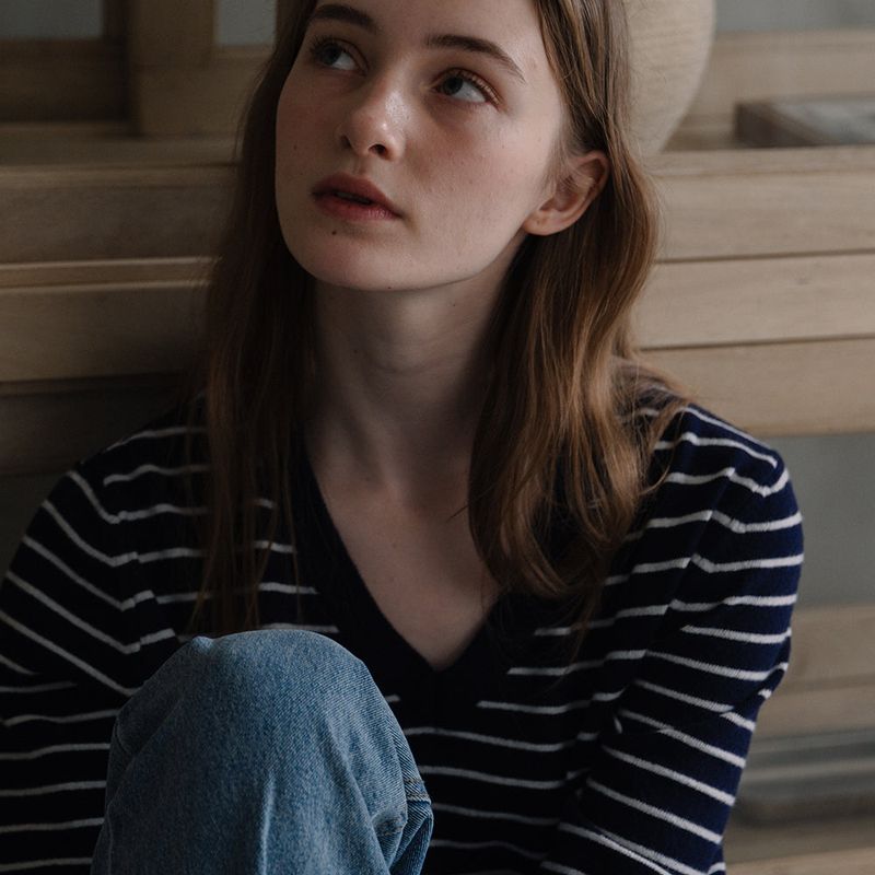 V-neck Stripe Knit - Navy