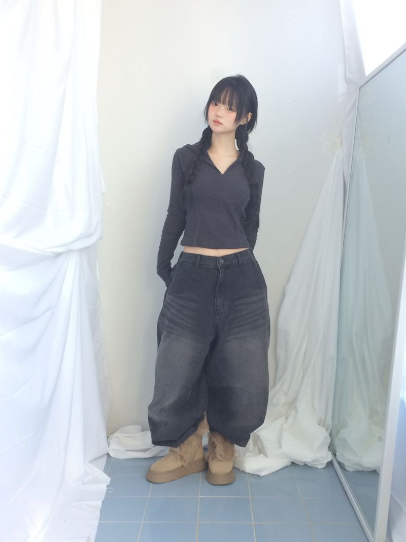 Curved overfit washed denim