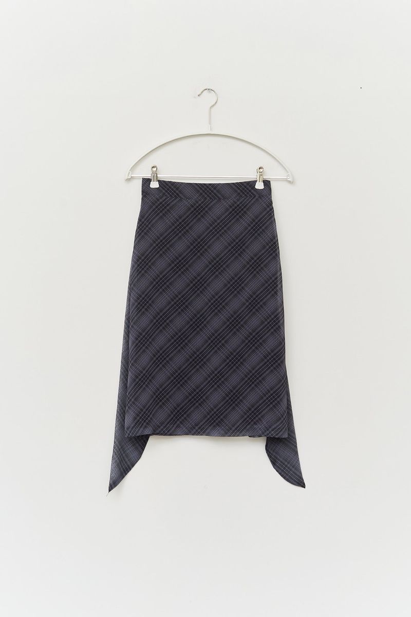 (W) Hike Checked Wrap Skirt