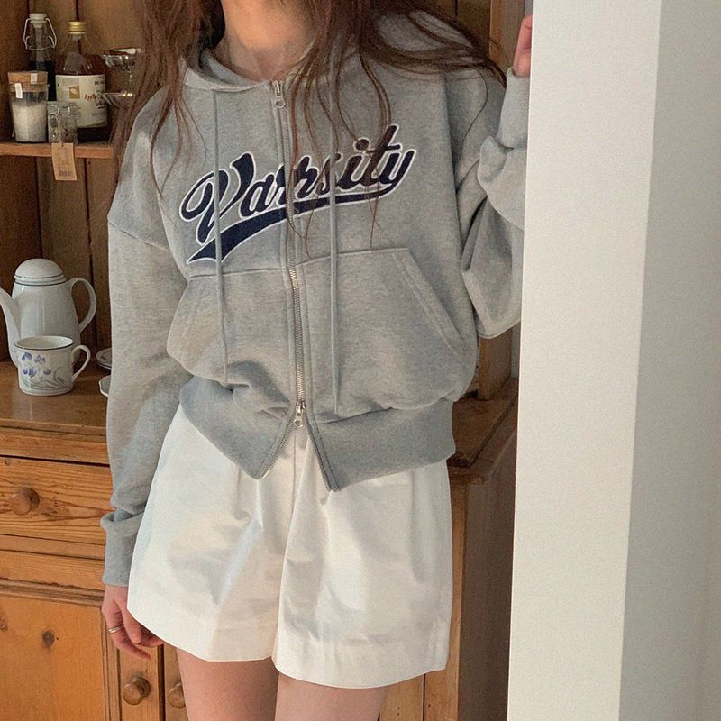 natural mind（ナチュラル マインド）の「Busty Hooded Zip-Up（Tops）」