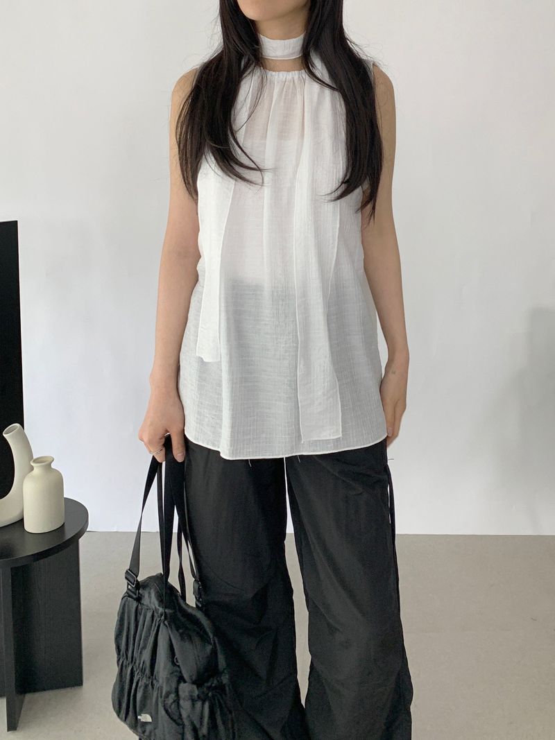 Romits Sleeveless Blouse Tie Set