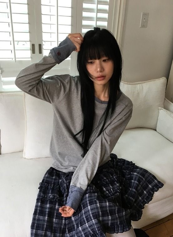 Ireep Button Roll-up Color Matching Long Sleeve Tee