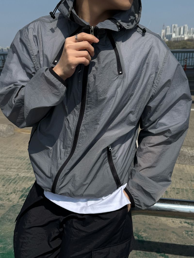 Rex cut line zipper windbreaker