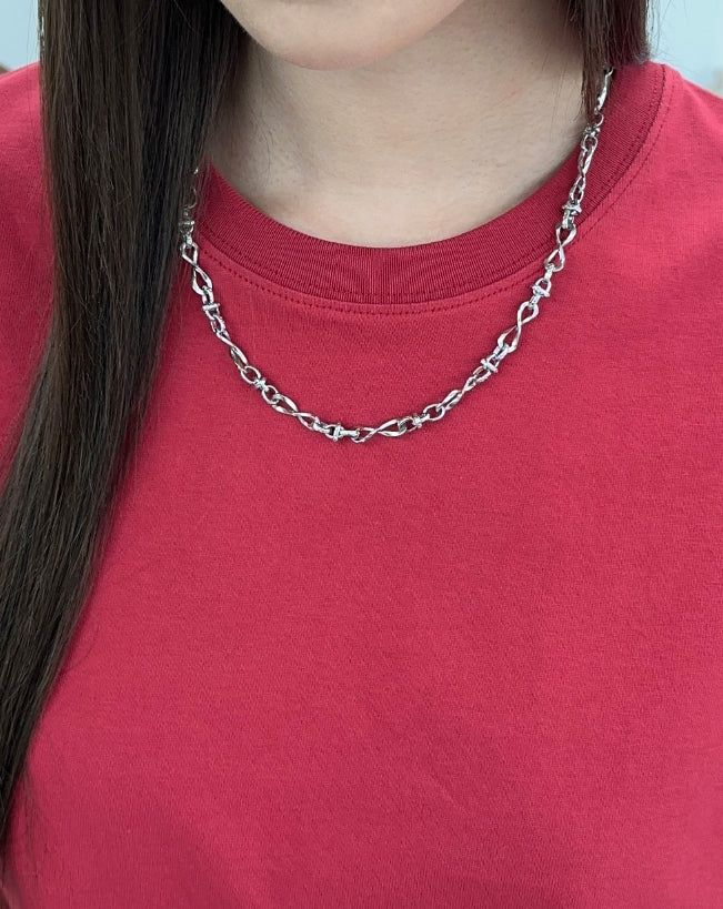 SATIIIZ（サティーズ）の「Kian Twist Chain Necklace（Accessories）」