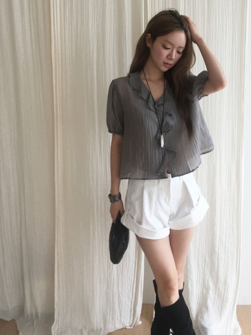 Weekend roll-up shorts