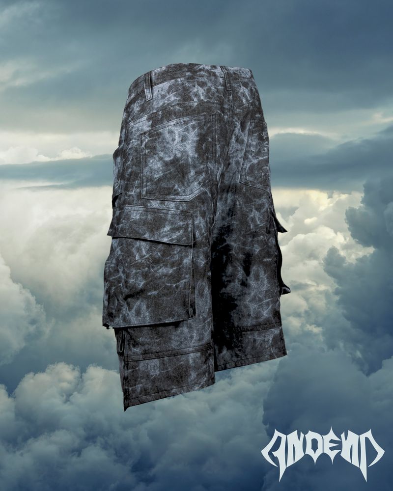 DISTRESSED WAVE SHORT DENIM CARGO PANT