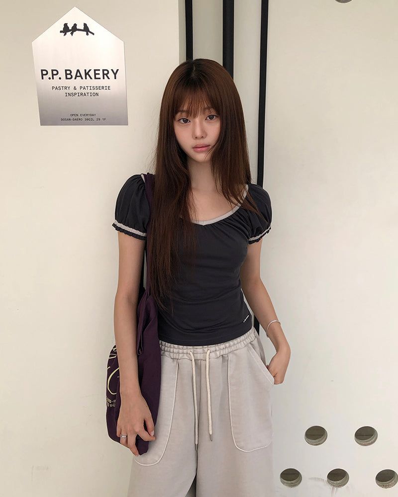 BEIDELLI（ベイデリー）の「[ORIGINAL] Mori V-Neck Shirring Puff-Sleeve T-Shirt（Tops）」