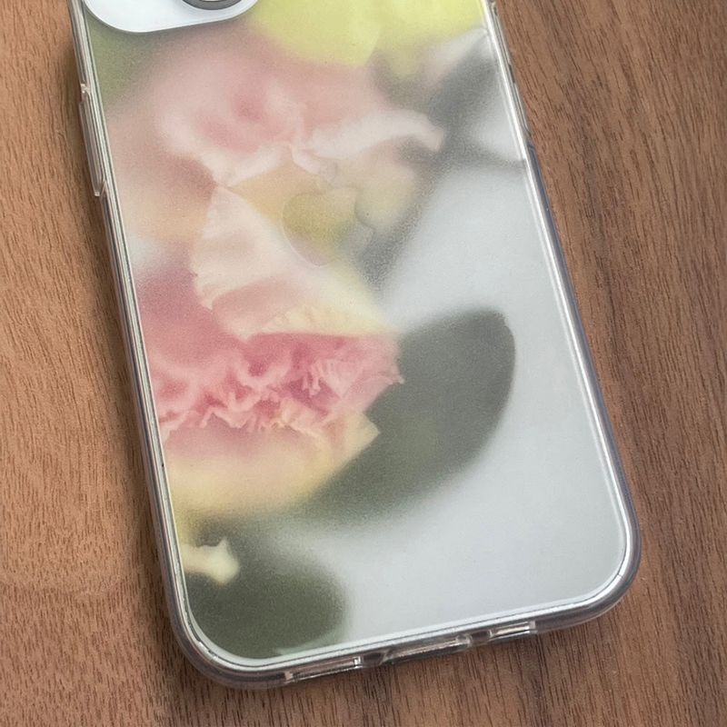 Translucent : Transparent