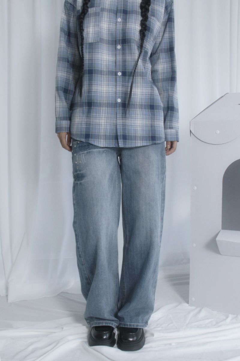 Studded denim pants
