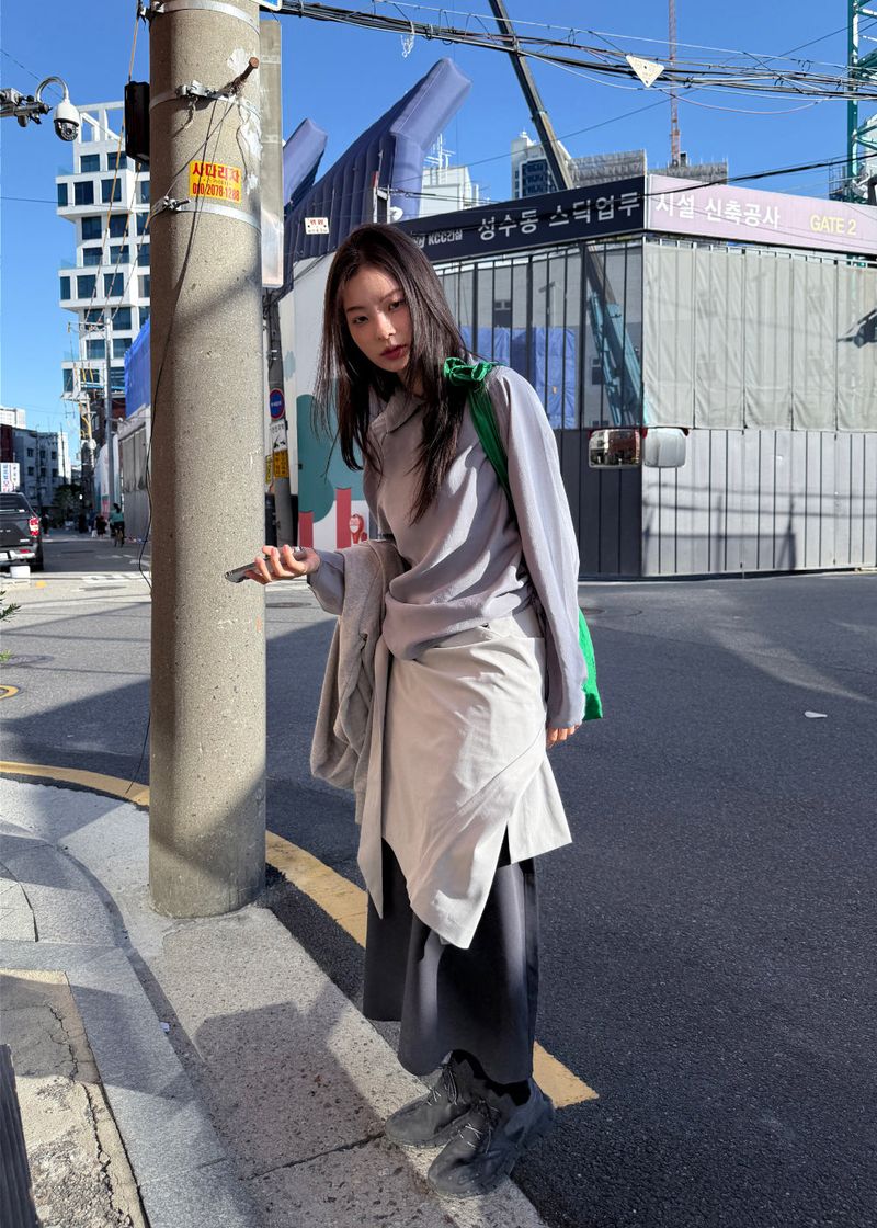  BUTTONNECK SHIRRING BLOUSE