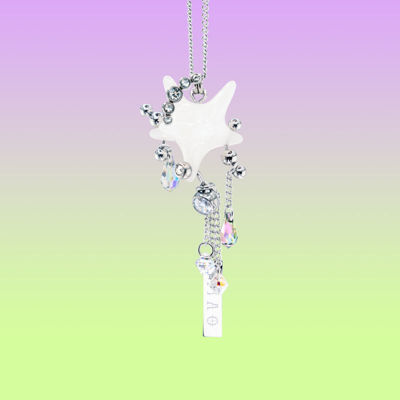 Miao Atelier（ミアオ アトリエ）の「エンチャントオーブペンダント (WHITE)（アクセサリー）」