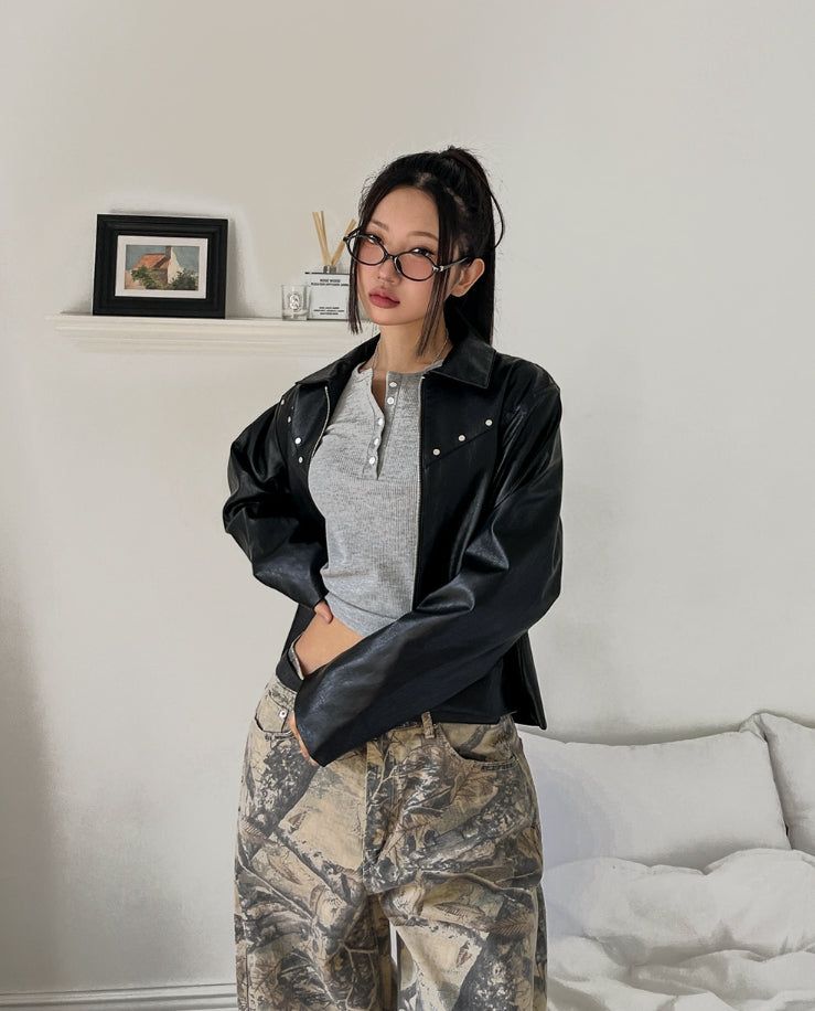 Dutch rivet semi-crop leather jacket