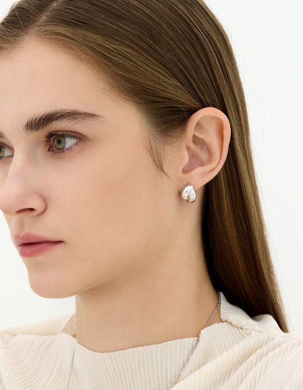 hyeres lor(イエール・ロール)の「26SS★ Plump Twist NB(W) One-Touch Earrings S(Accessories)」