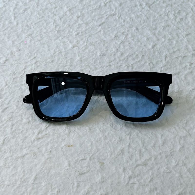 Bold Frame Sunglasses