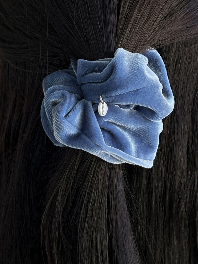 mattoi（マットゥア）の「[MADE] ピオニーベルベットヘアシュシュ 8colors *1PCS（ヘアアクセサリー）」