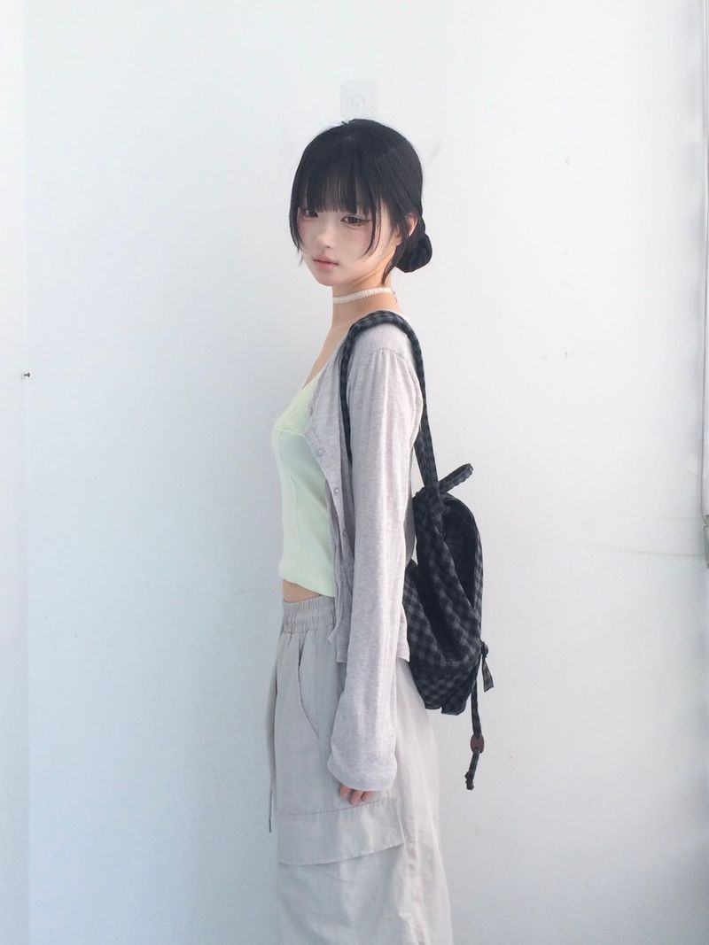 soft lace sleeveless shirt