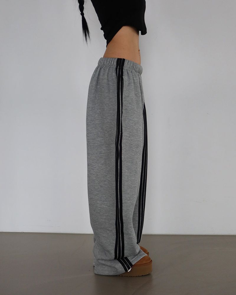 Breeze fleece-lined track string wide pants